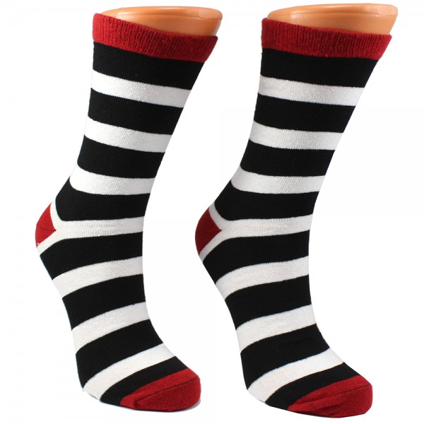 Çizgili Siyah Kırmızı Çorap